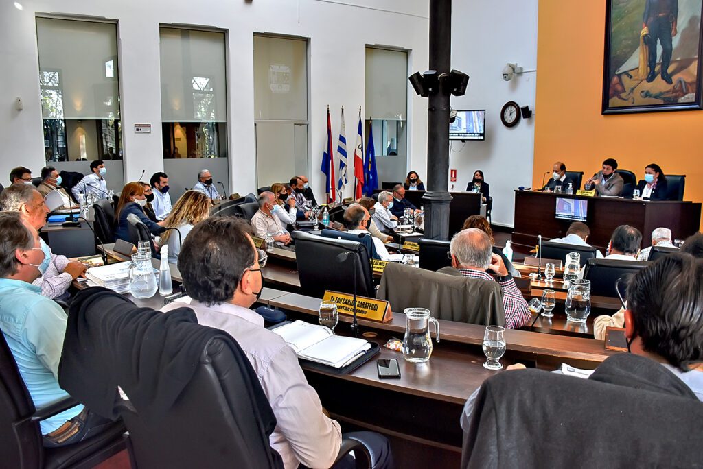 Junta votó investigadora por supuestas irregularidades en Obras; para Erramuspe (PN), es un circo mediático