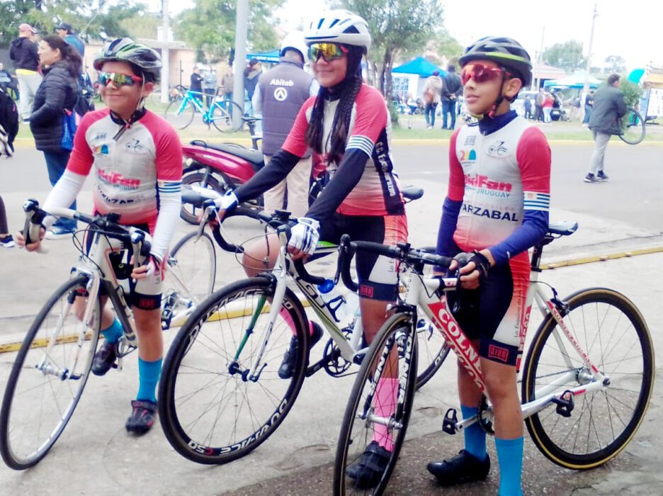 Club Ciclista Escuela Durazno compitió en Artigas