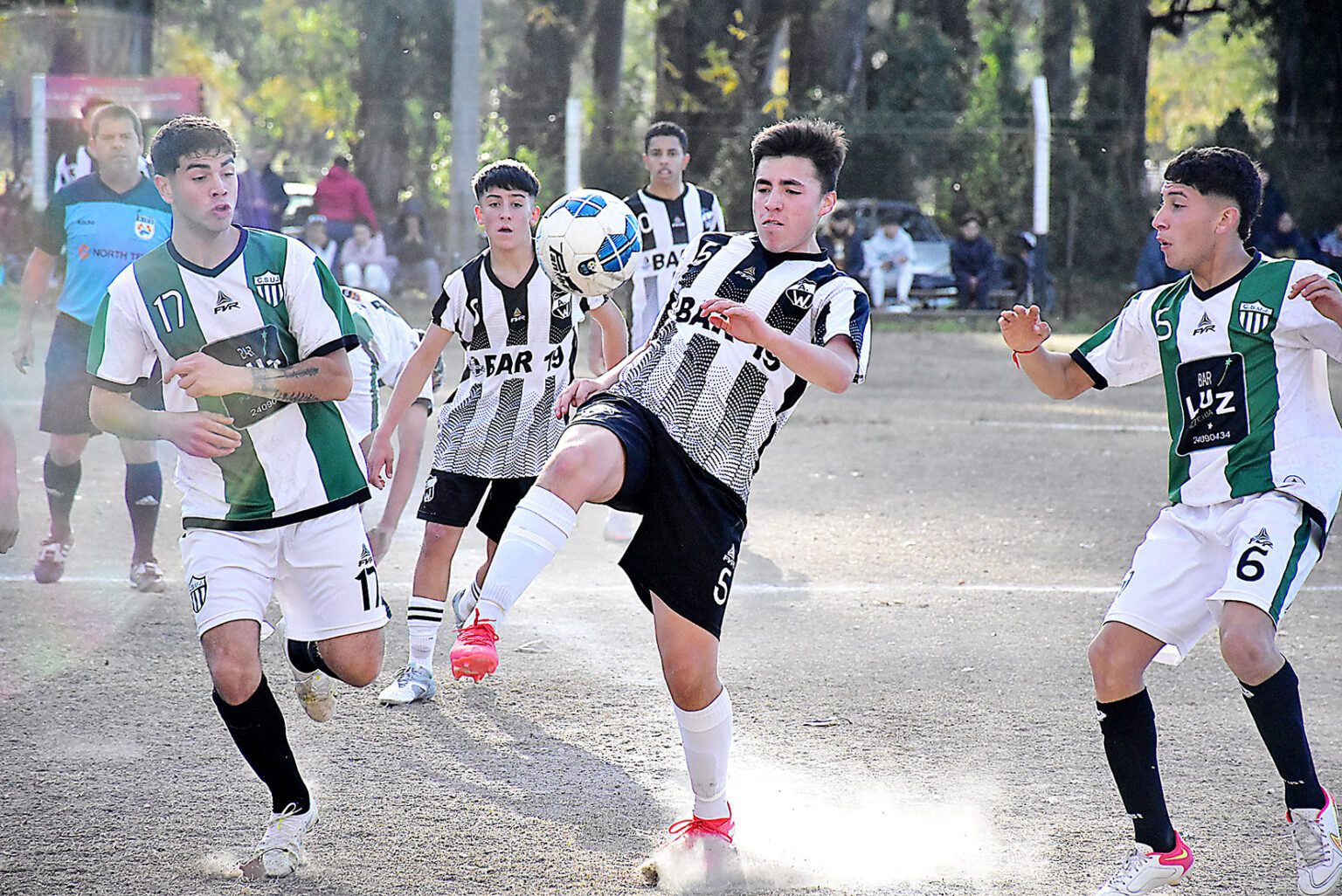Formativas: En el clásico Wanderers goleó en Sub-15 e igualó en Sub-20