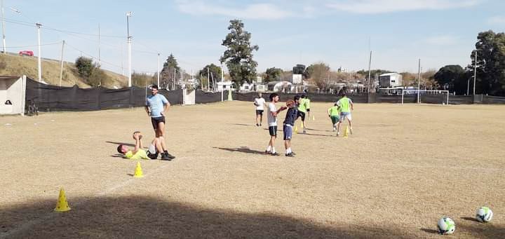 Racing comenzó los entrenamientos el martes con la dirección técnica de Víctor Ayala Godoy