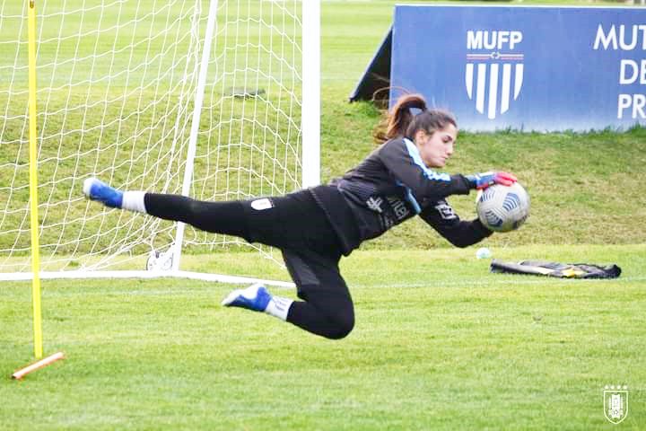 Selección: Karol Bermúdez y Josefina Villanueva convocadas para defender a Uruguay ante Bolivia