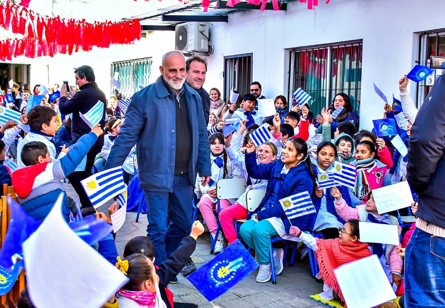 Ayer se inauguró la biblioteca Antonio Alzamendi, la primera futbolera del Uruguay