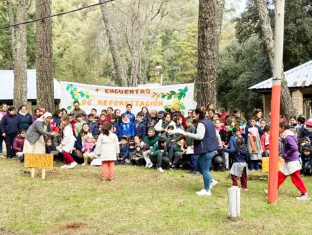 En Villa del Carmen se realizó el primer encuentro de reforestación en el Parque Francisco Davant