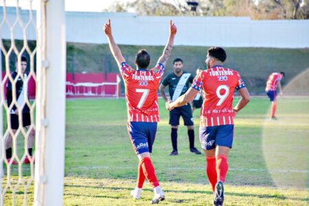 Central goleó a Molles y ahora está obligado a ganar en la última fecha frente a Wanderers
