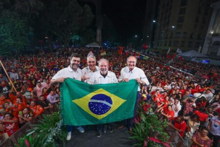 Brasil: Lula encabeza preferencias de voto en los sectores más pobres y Jair Bolsonaro entre los más ricos, según encuesta 