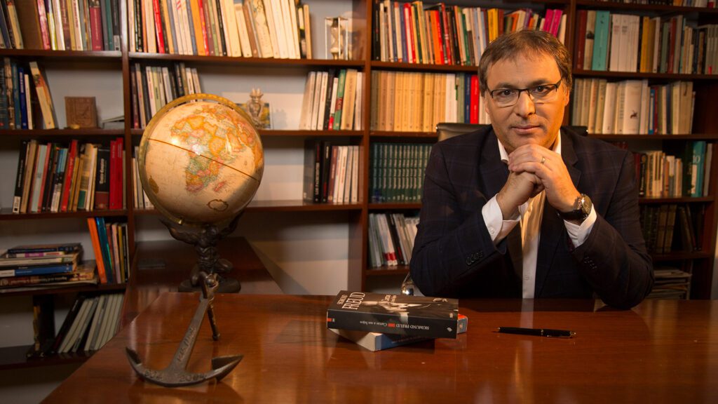 El Psicoanalista argentino Gabriel Rolón se presenta este viernes en el Centro Cultural Teatro Español