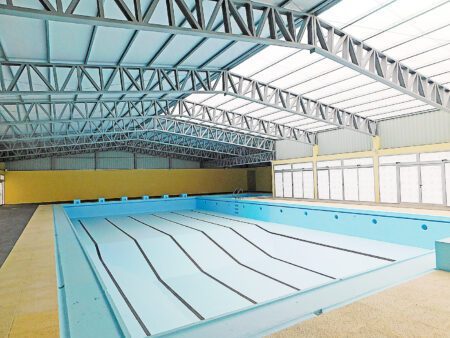 piscina del carmen