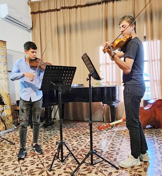 foto 5 duo de violines 1 foto 5 duo de violines 1