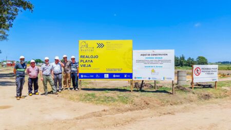 Programa Avanzar: Construcción de soluciones habitacionales para las diez familias del asentamiento de Playa Vieja de Sarandí del Yí