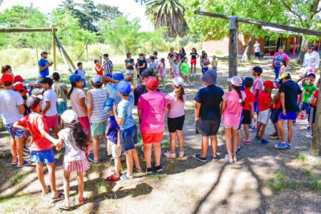 Comenzó Escuelas de Verano y “en la Escuela 75 ponemos foco en recreación y aprendizaje”, subrayó la directora Mercedes Gasañol
