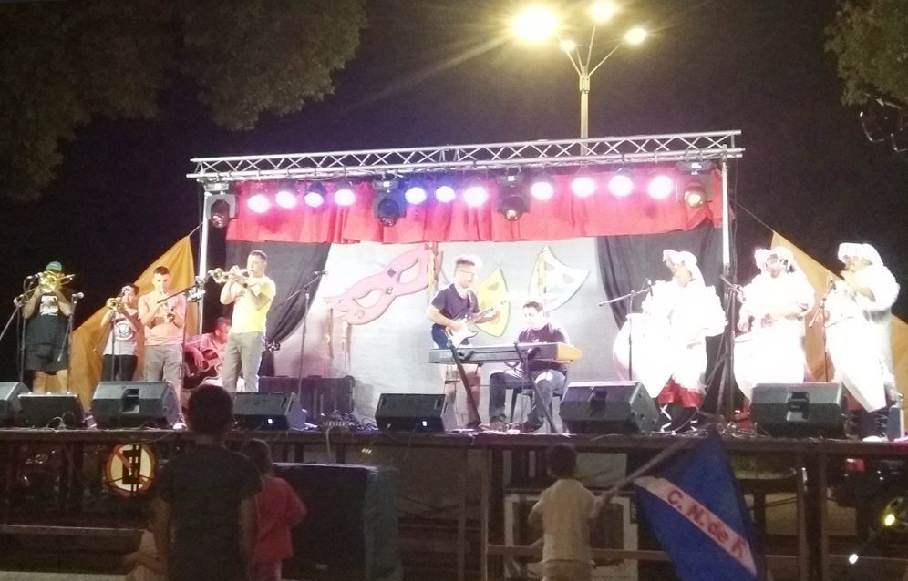 Esta noche la fiesta del carnaval se traslada al Parque del Bicentenario 3 Candombe La Mandela