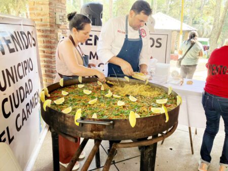 Con mucha alegría y reviviendo una tradición local, Ciudad del Carmen disfrutó su Fiesta de la Vendimia