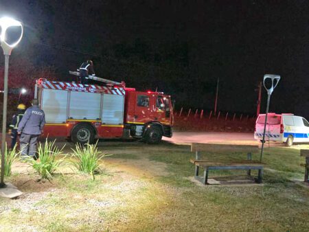 Un hombre de 51 años se subió a lo más alto del Molino de los Ingleses de San Jorge y los bomberos debieron rescatarlo