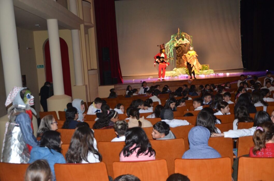 Festefum a pleno en el teatro Español
