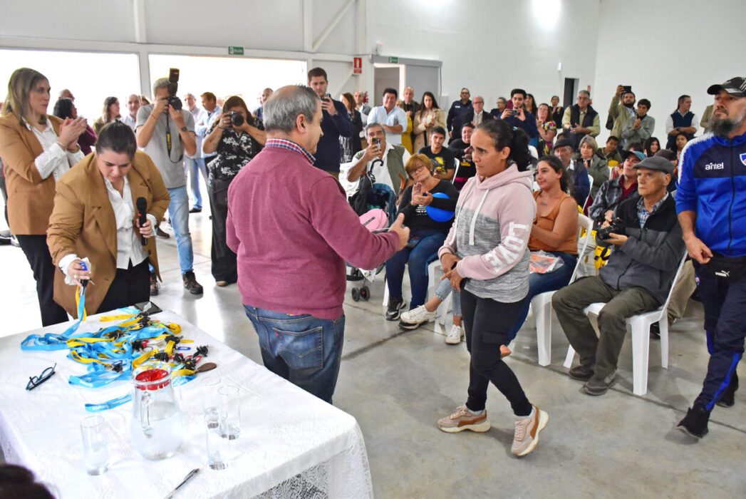 Plan Avanzar “cambia la realidad” de 17 familias de Durazno 3 Plan Avanzar “cambia la realidad” de 17 familias de Durazno