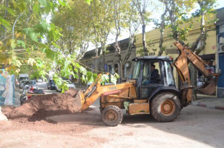 Comenzó obra de remodelación de plaza Mondragón que se espera esté pronta para setiembre