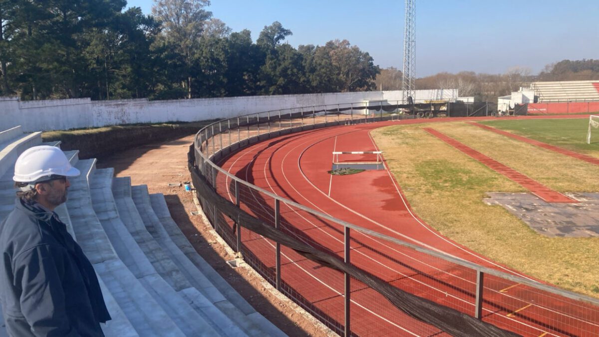 Avanzan las obras en el Estadio Landoni: Inicia montaje de la tribuna Norte 2 Avanzan las obras en el estadio Landoni con el inicio del montaje de la tribuna Norte y mejoras en otras tribunas